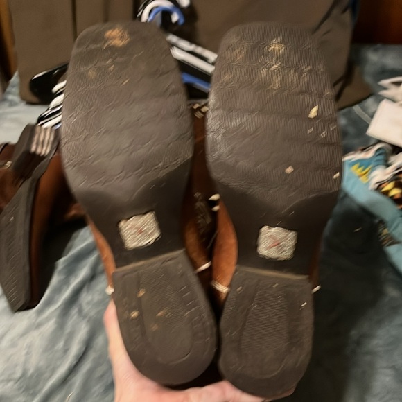 Twisted X Floral and Cross Square Toe Boots - Picture 6 of 7